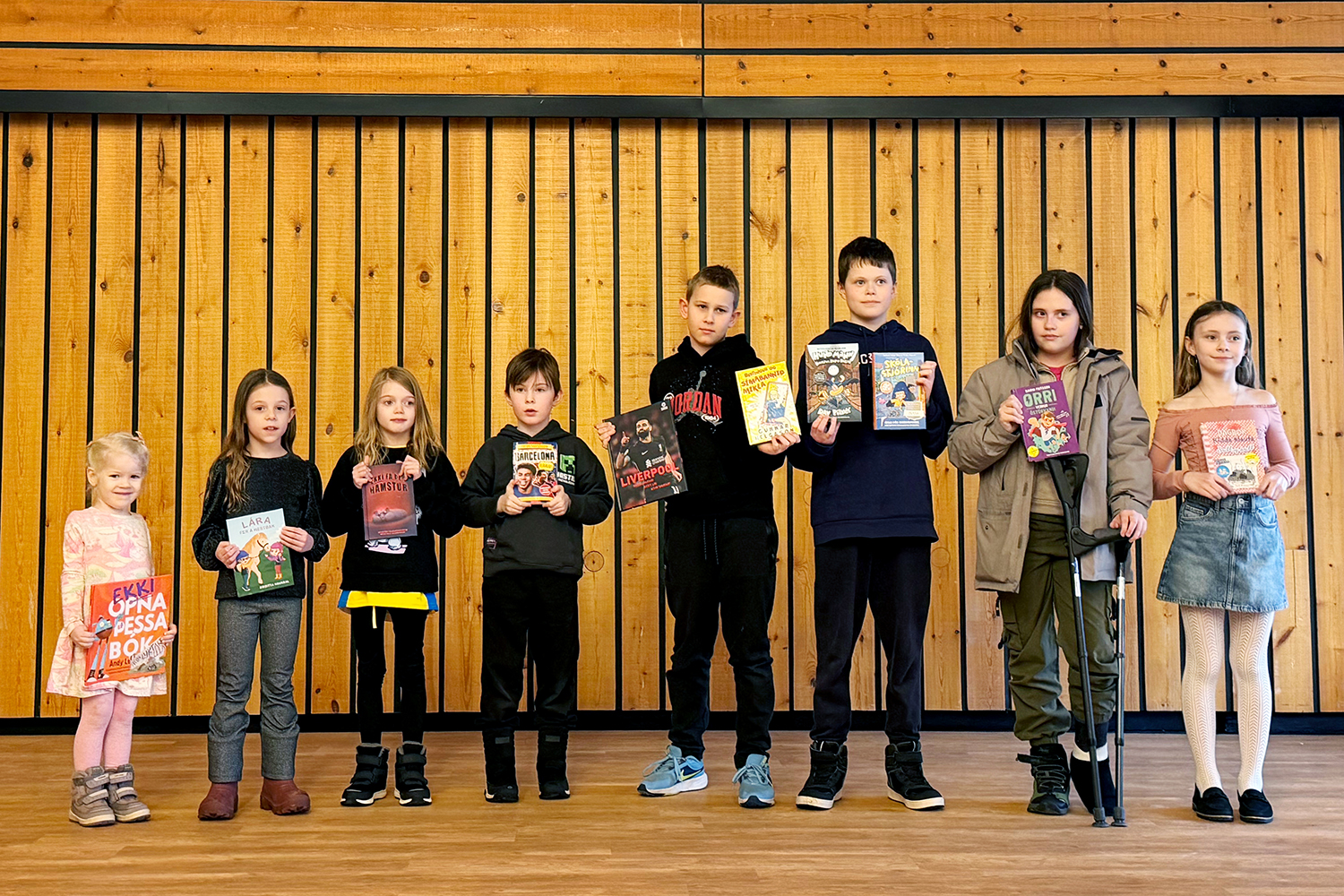 Bókaverðlaun barnanna. Heppnir vinningshafar. Bókaverðlaun barananna. Heppnir vinningshafar.