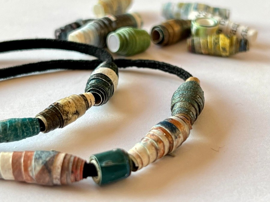 Paper beads 