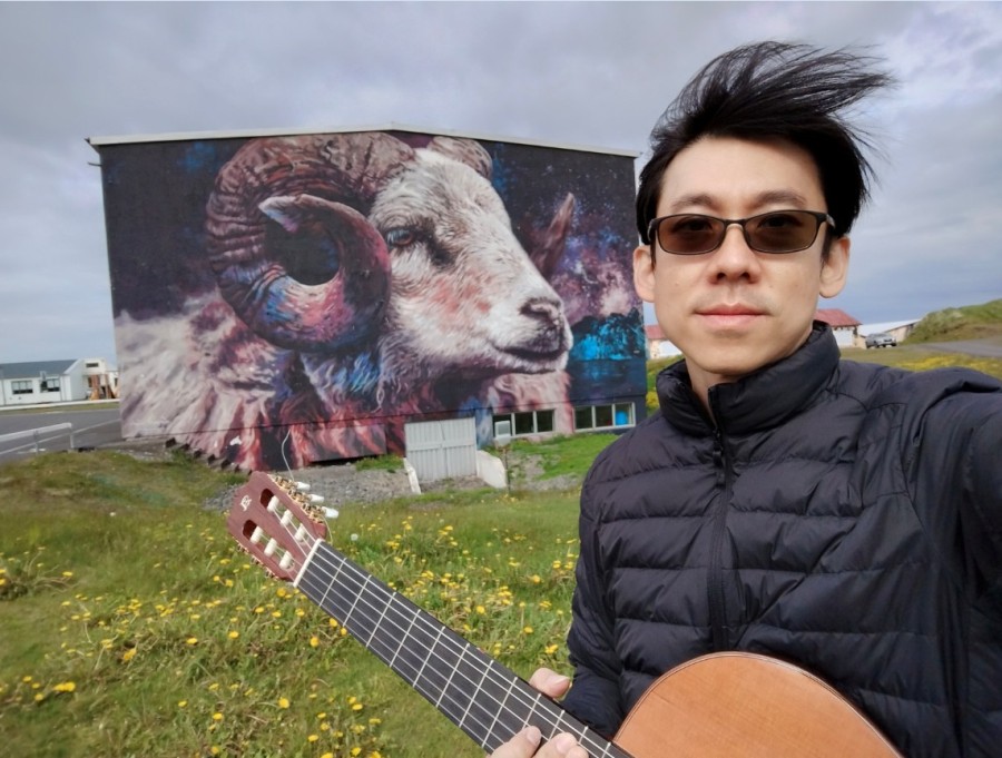Gítarleikarinn Loo Sim Ying á Íslandi