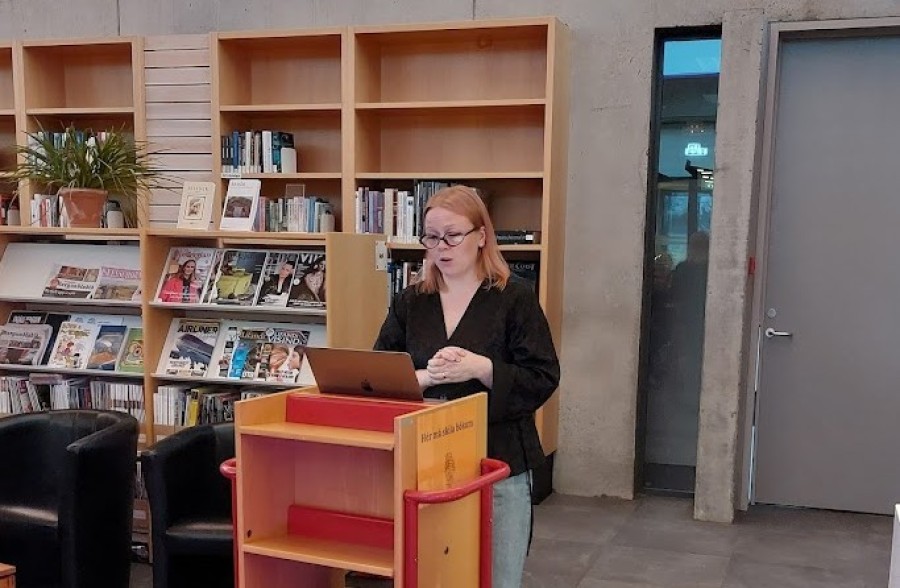 Sunna Guðný Högnadóttir með fyrirlestur á Amtsbókasafninu í Stykkishólmi Sunna Guðný Högnadóttir með fyrirlestur á Amtsbókasafninu í Stykkishólmi